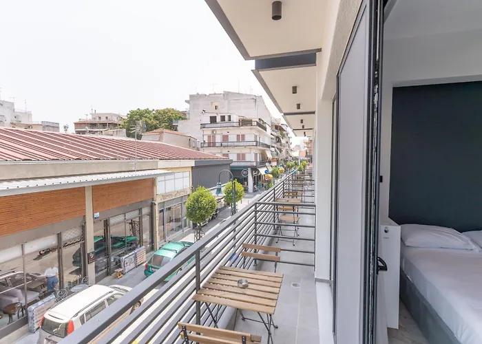 Δ17 Suites & Apartments