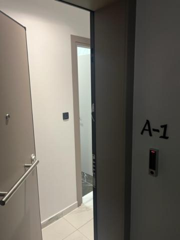 δ17 & Apartment