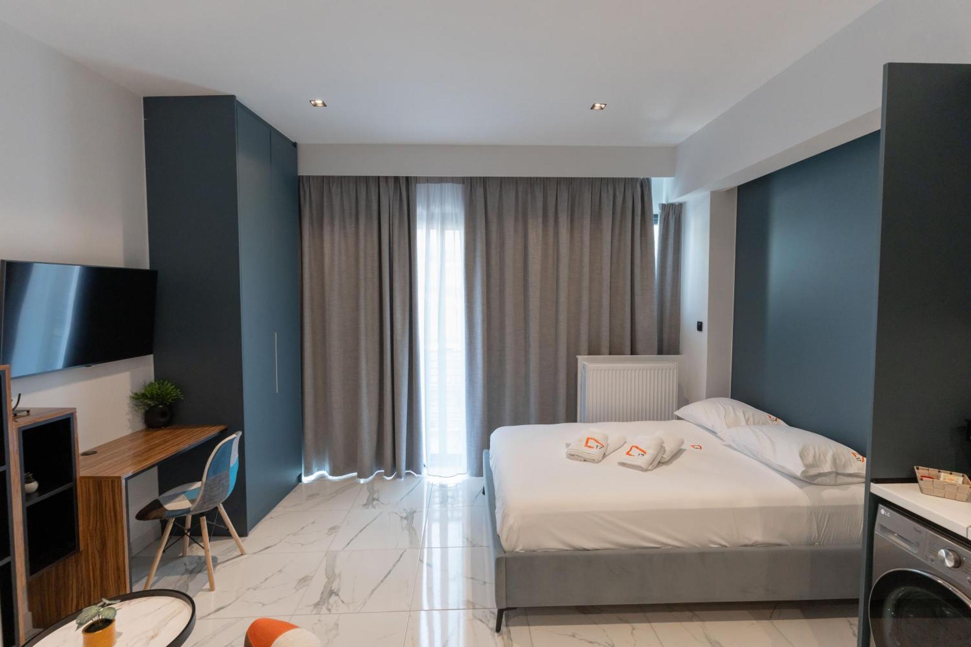 δ17 & Apartment *